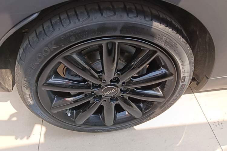 Used MINI 2019 2.0T COOPER S Classic Edition Right Rear Wheel Hub