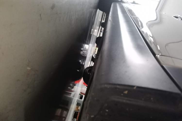 Used MINI 2019 1.5T COOPER CABRIO Artist Right Side Sill