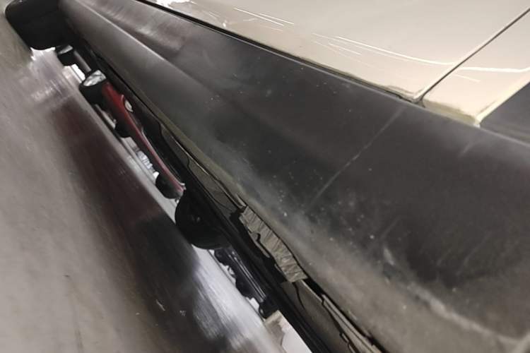Used MINI 2019 1.5T ONE PLUS Five-Door Edition Right Side Sill