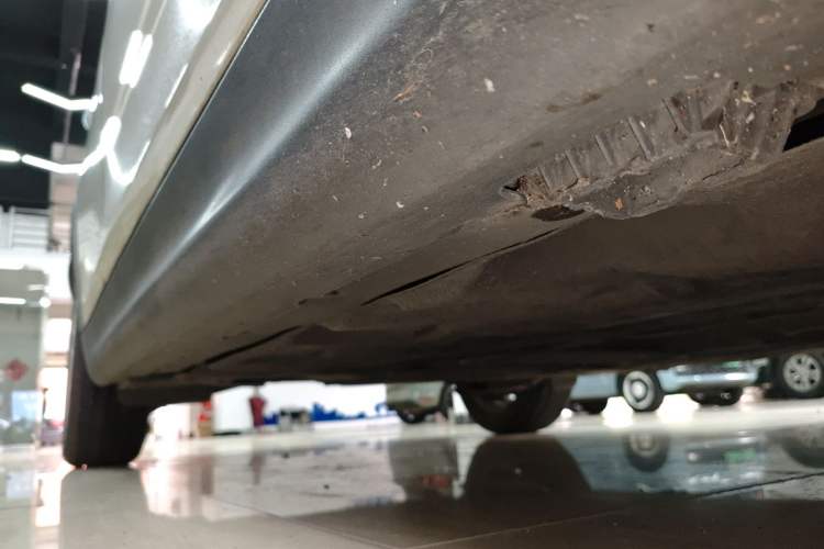 Used MINI 2019 1.5T ONE Five-Door Edition Right Side Sill