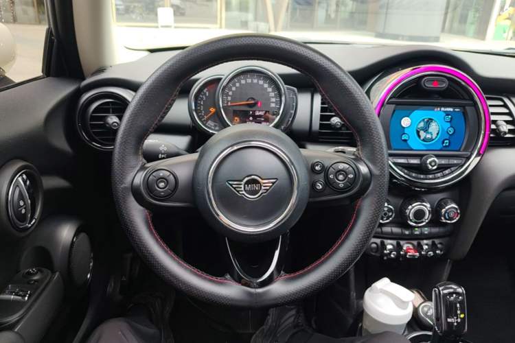 Used MINI 2019 1.5T ONE Steering Wheel