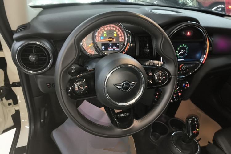 Used MINI 2019 1.5T COOPER Artist Steering Wheel