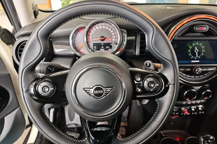 Used MINI 2019 2.0T COOPER S Artist Five-Door Edition Steering Wheel