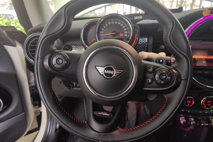 Used MINI 2019 2.0T COOPER S Classic Edition Steering Wheel