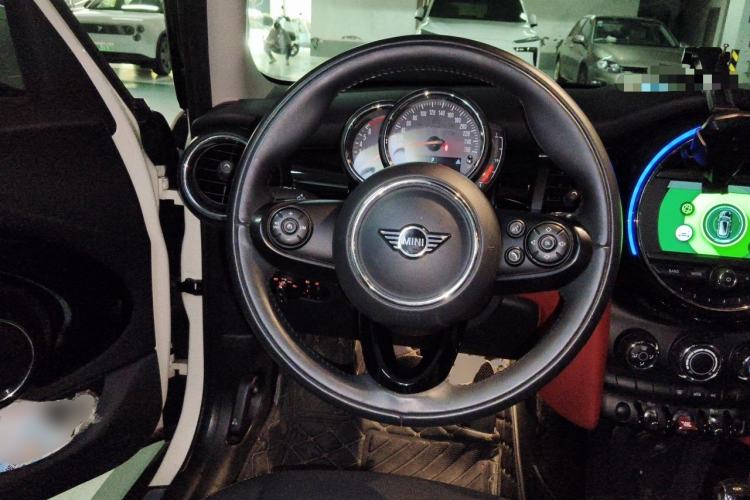 Used MINI 2019 1.5T ONE PLUS Five-Door Edition Steering Wheel