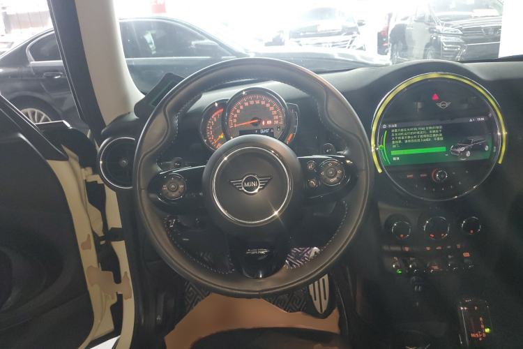 Used MINI 2019 2.0T COOPER S Artist Steering Wheel