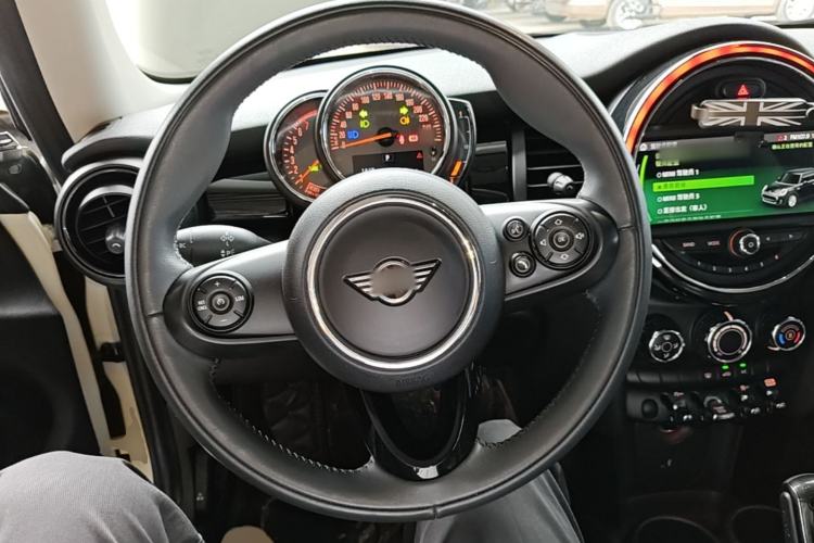 Used MINI 2019 1.5T COOPER Classic Edition Steering Wheel