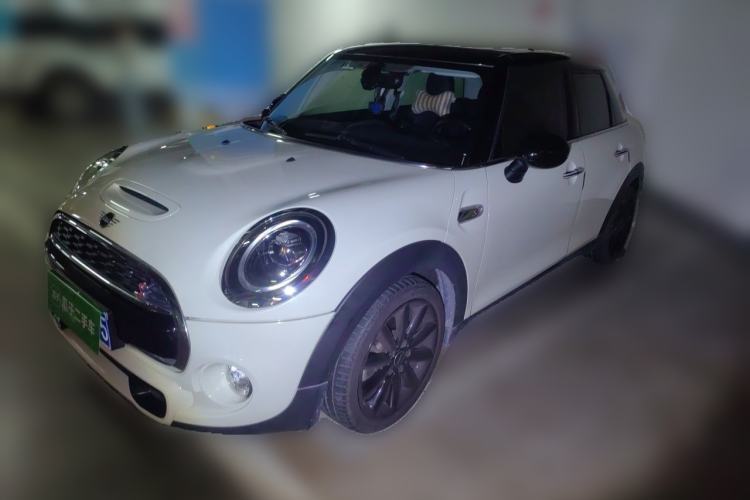 Used MINI 2019 2.0T COOPER S Classic Edition Five-Door Model Guazi used car, China used car export, Used car for sale, Used MINI cars, Cheapest cars for sale
