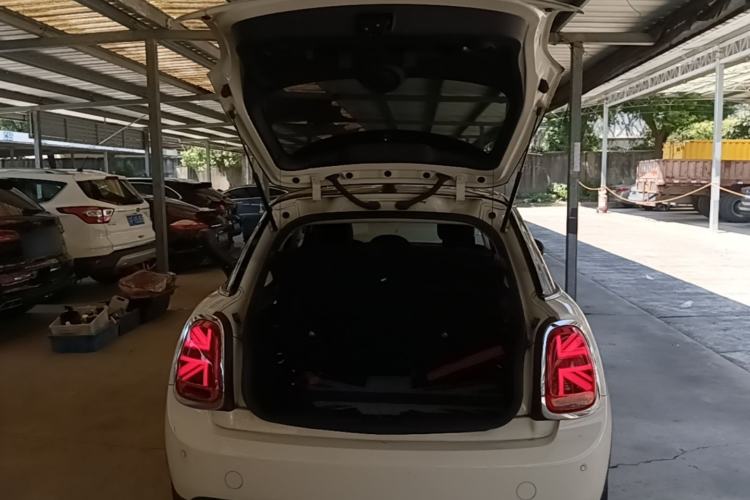 Used MINI 2019 1.5T COOPER Artist Five-Door Edition Trunk