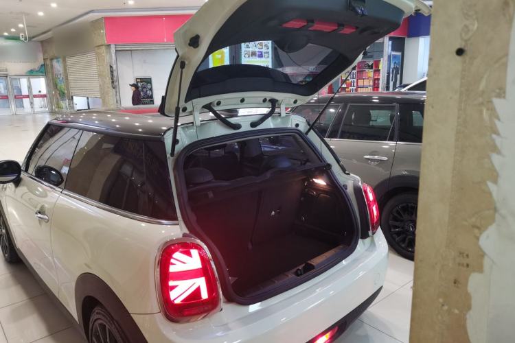 Used MINI 2019 1.5T COOPER Artist Trunk