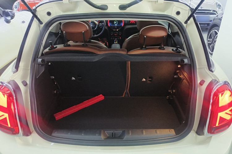 Used MINI 2019 1.5T COOPER Artist Trunk