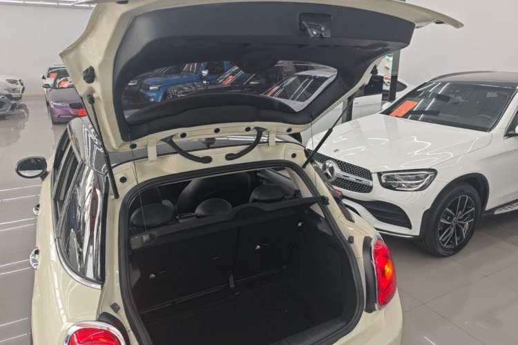 Used MINI 2019 1.5T ONE Five-Door Edition Trunk