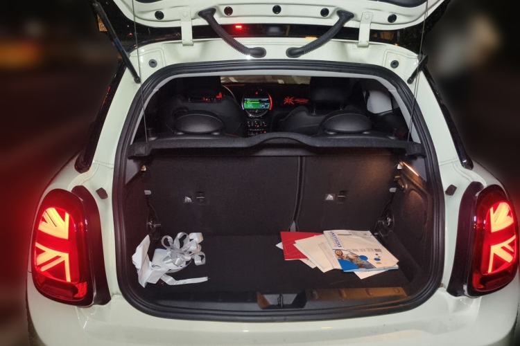 Used MINI 2019 1.5T COOPER Artist Trunk