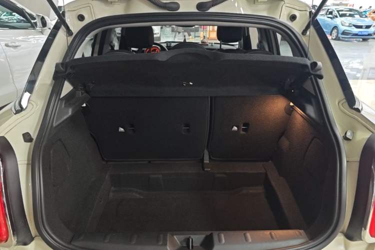 Used MINI 2019 1.5T ONE PLUS Five-Door Edition Trunk