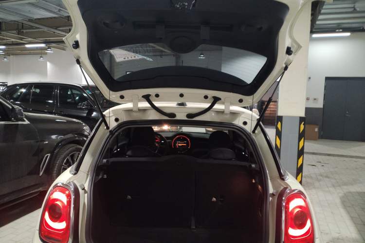 Used MINI 2019 1.5T ONE PLUS Trunk