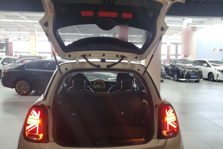 Used MINI 2019 2.0T COOPER S Artist Trunk