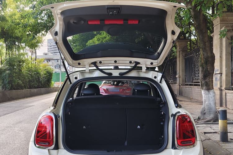 Used MINI 2019 2.0T COOPER S Classic Edition Trunk