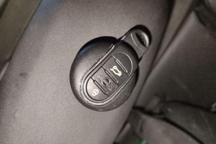 Used MINI 2019 1.5T COOPER Artist Vehicle Key