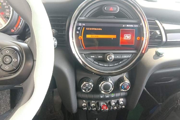 Used MINI 2019 1.5T COOPER Classic Edition Audio And AC Panel