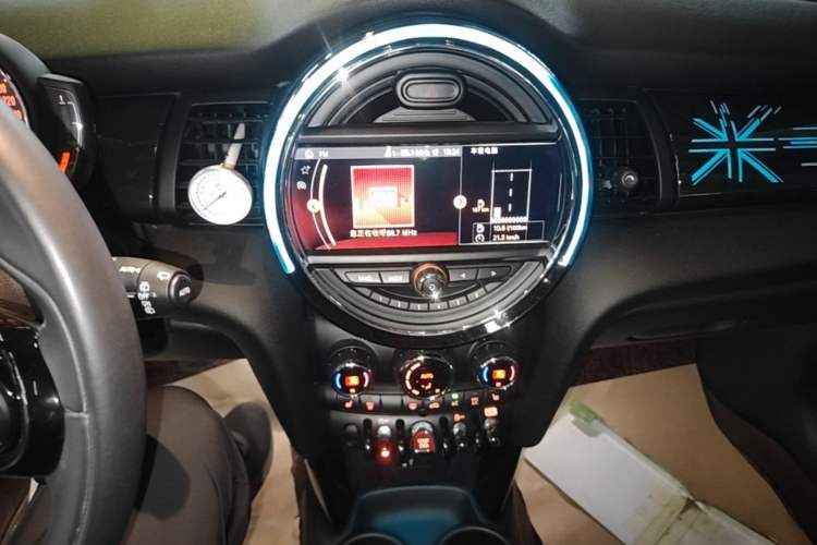 Used MINI 2019 2.0T COOPER S Artist Audio And AC Panel
