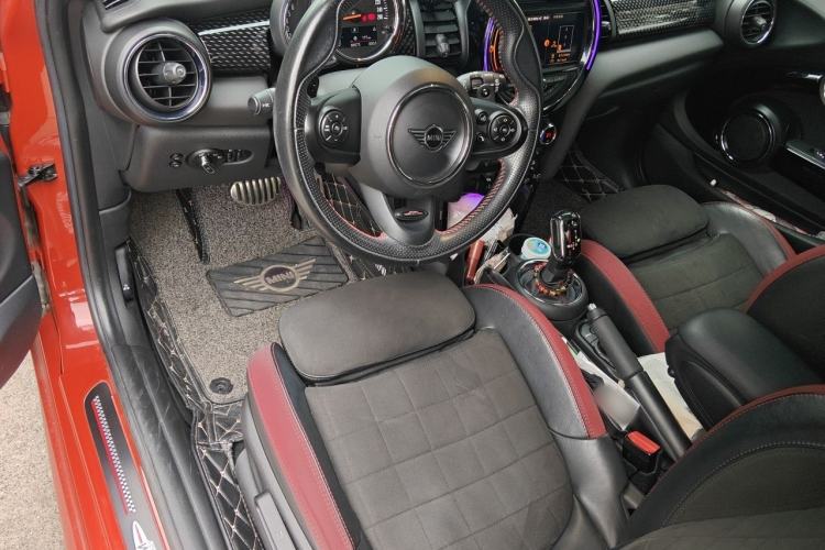 Used MINI 2019 2.0T COOPER S Racing Driver Center Console