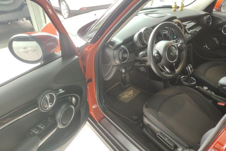 Used MINI 2019 1.5T ONE PLUS Five-Door Edition Driver Seat