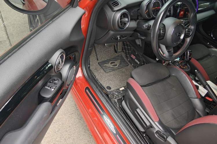 Used MINI 2019 2.0T COOPER S Racing Driver Driver Seat