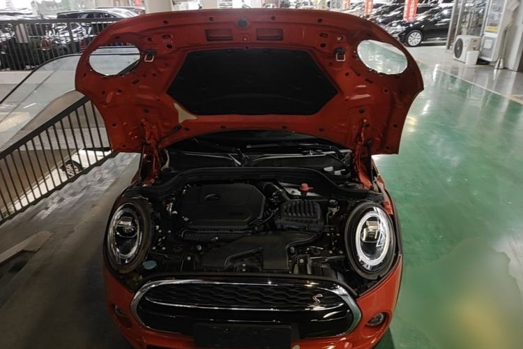 Used MINI 2019 2.0T COOPER S Artist Engine Bay