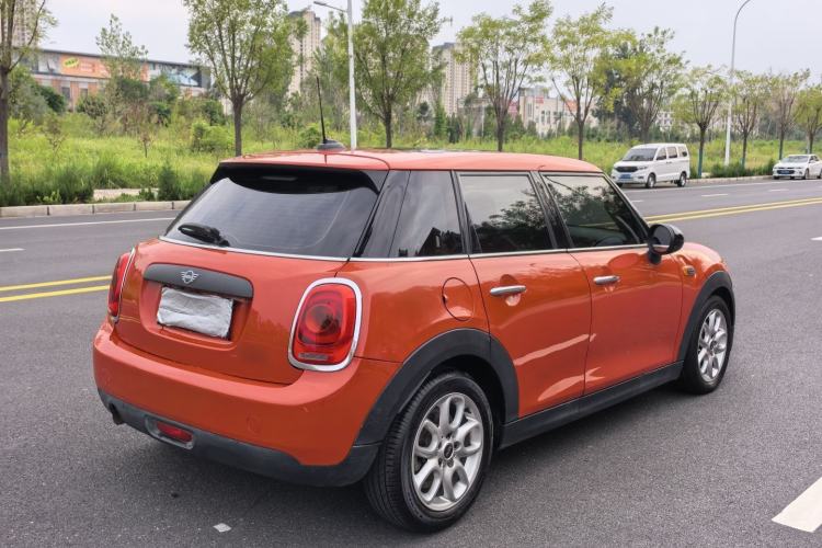 Used MINI 2019 1.5T ONE Five-Door Edition Exterior 4