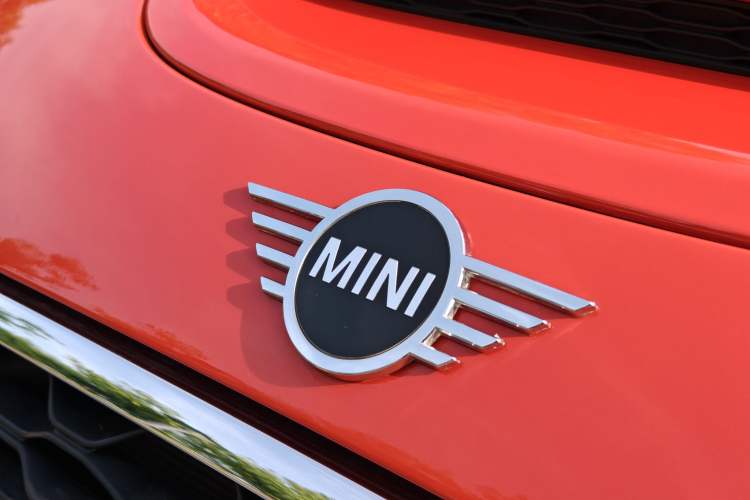 Used MINI 2019 2.0T COOPER S Artist Exterior 8
