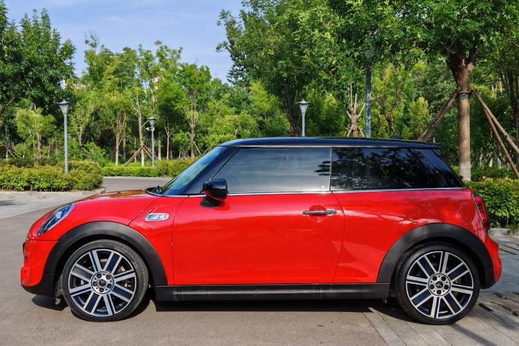 Used MINI 2019 2.0T COOPER S Artist Exterior 9