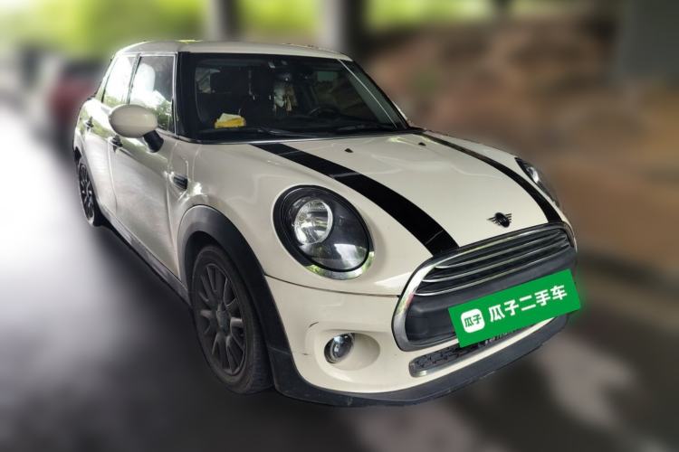 Used MINI 2019 1.5T ONE PLUS Five-Door Edition Front Right 45 Deg