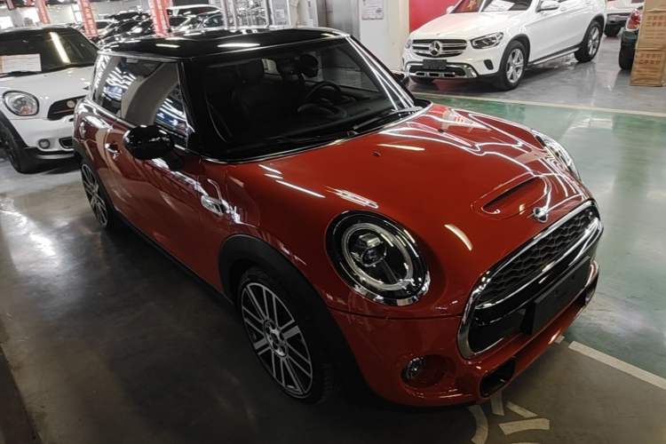 Used MINI 2019 2.0T COOPER S Artist Front Right 45 Deg