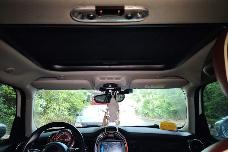 Used MINI 2019 1.5T ONE PLUS Five-Door Edition Headliner