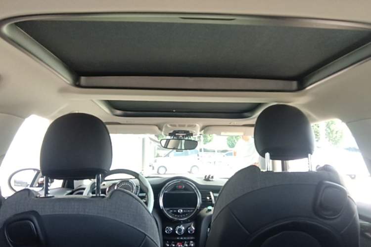 Used MINI 2019 1.5T COOPER Classic Edition Headliner