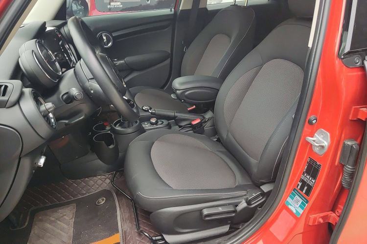Used MINI 2019 1.5T ONE Five-Door Edition Left Front Seat