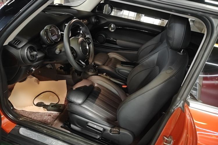 Used MINI 2019 2.0T COOPER S Artist Left Front Seat