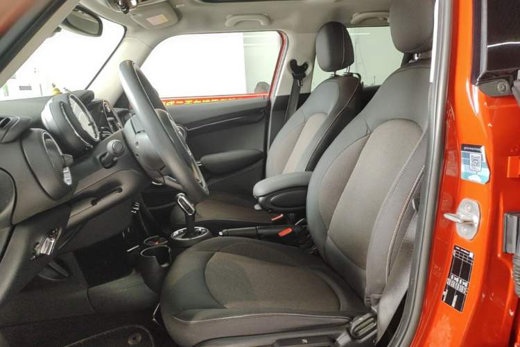Used MINI 2019 1.5T ONE PLUS Five-Door Edition Left Front Seat