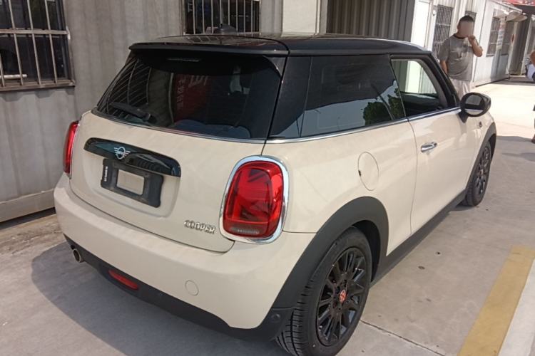 Used MINI 2019 1.5T COOPER Classic Edition Rear Right 45 Deg