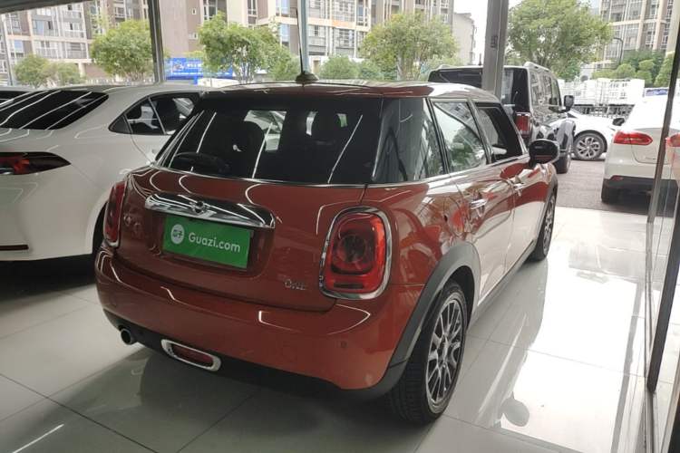Used MINI 2019 1.5T ONE PLUS Five-Door Edition Rear Right 45 Deg