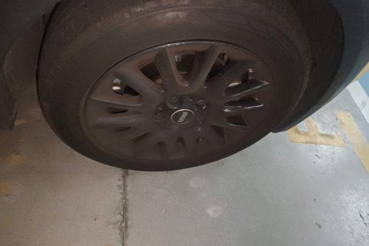 Used MINI 2019 1.5T ONE PLUS Right Front Wheel Hub