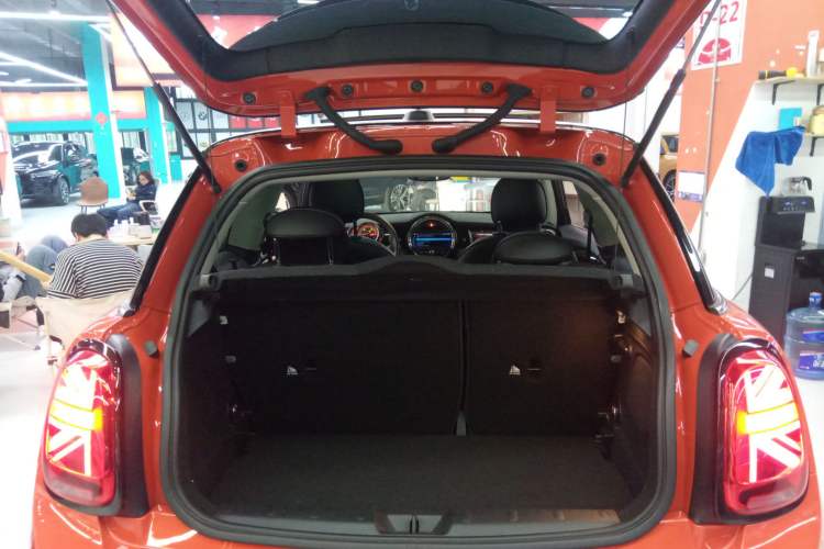 Used MINI 2019 2.0T COOPER S Artist Trunk