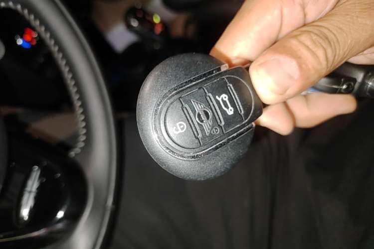 Used MINI 2019 2.0T COOPER S Artist Vehicle Key