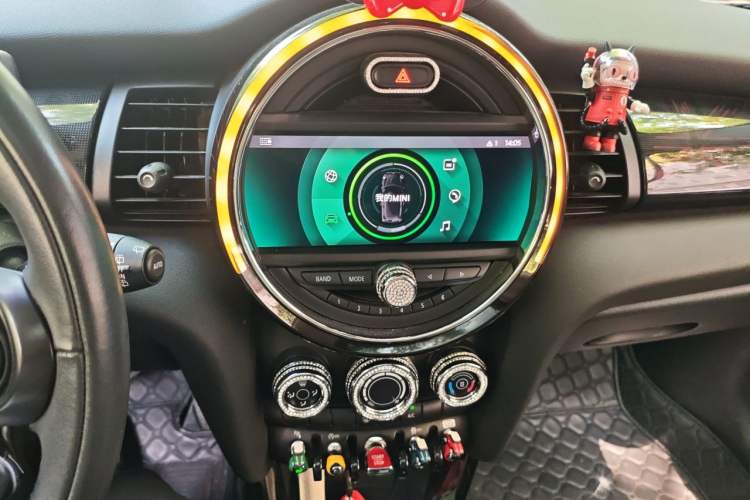 Used MINI 2020 1.5T COOPER Classic Edition Audio And AC Panel