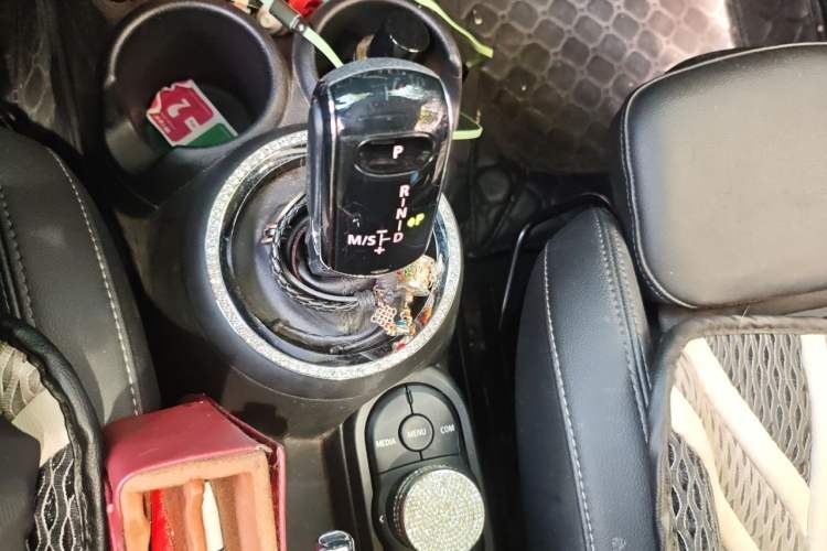 Used MINI 2020 1.5T COOPER Classic Edition Gear Lever