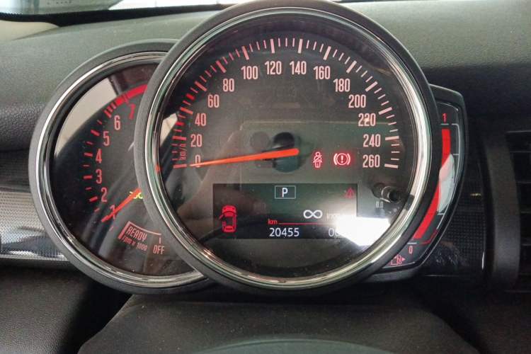 Used MINI 2020 1.5T COOPER Classic Edition Five-Door Version Instrument Cluster