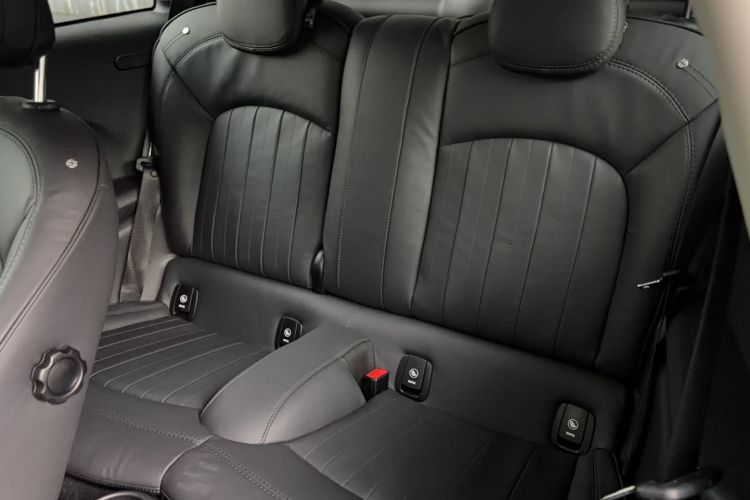 Used MINI 2020 2.0T COOPER S Artist Interior 4