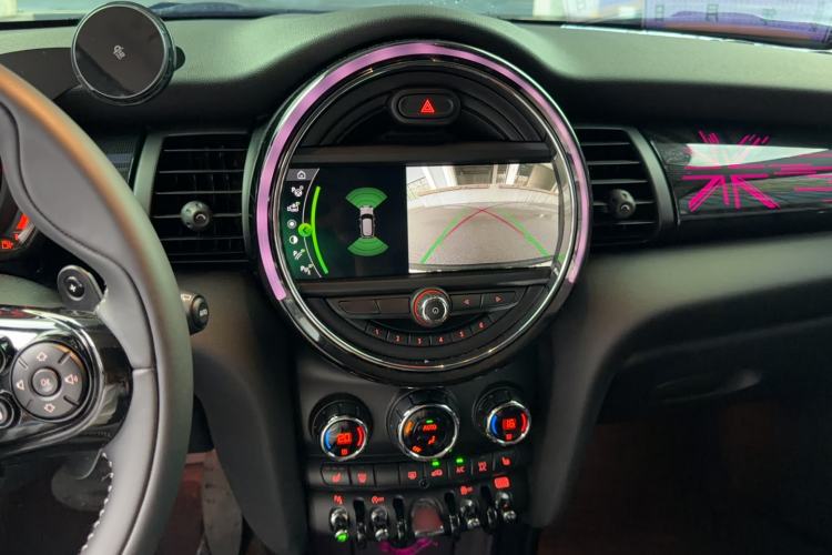 Used MINI 2020 2.0T COOPER S Artist Interior 5