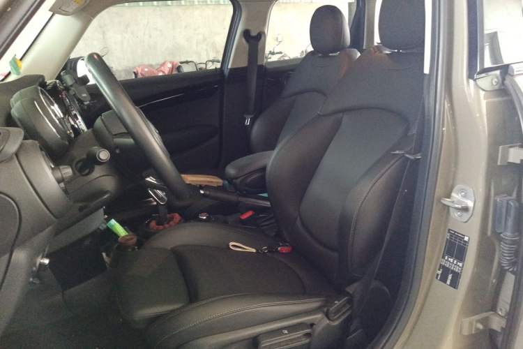 Used MINI 2020 1.5T COOPER Classic Edition Five-Door Version Left Front Seat
