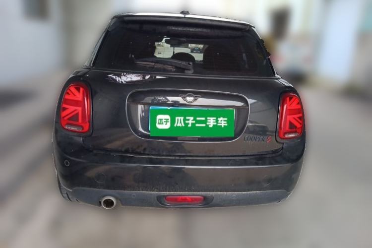 Used MINI 2020 1.5T COOPER Classic Edition Five-Door Version Rear